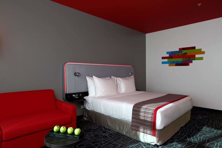 Room 12 of 78