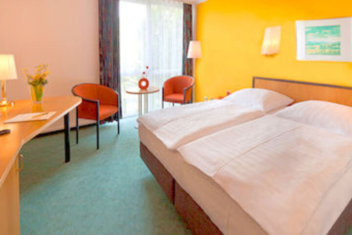 Room 16 of 39