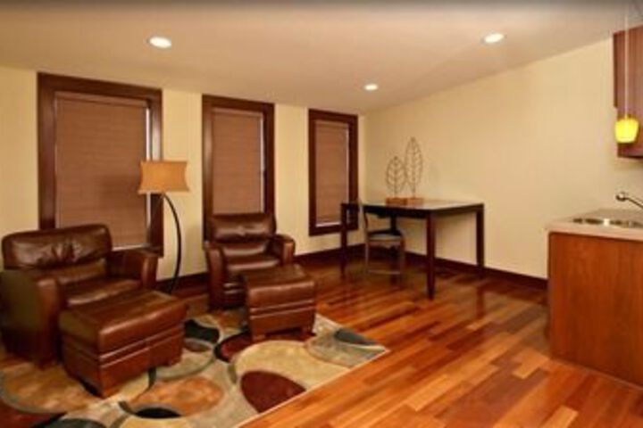 Room 12 of 23