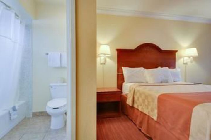 Room 32 of 57