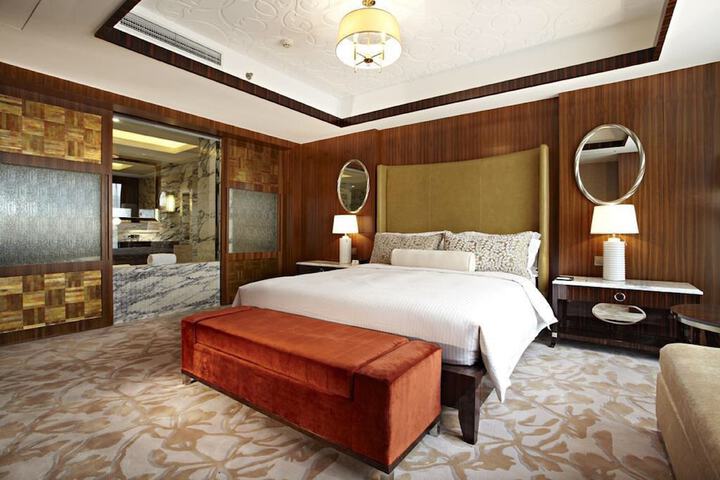 Room 5 of 35