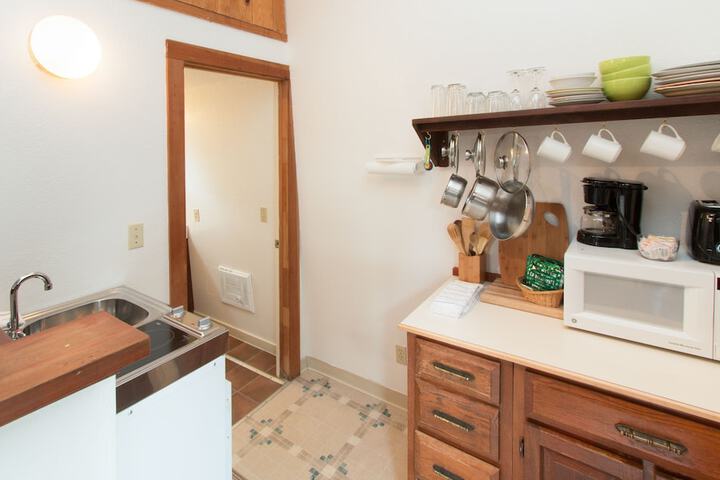 Private kitchenette