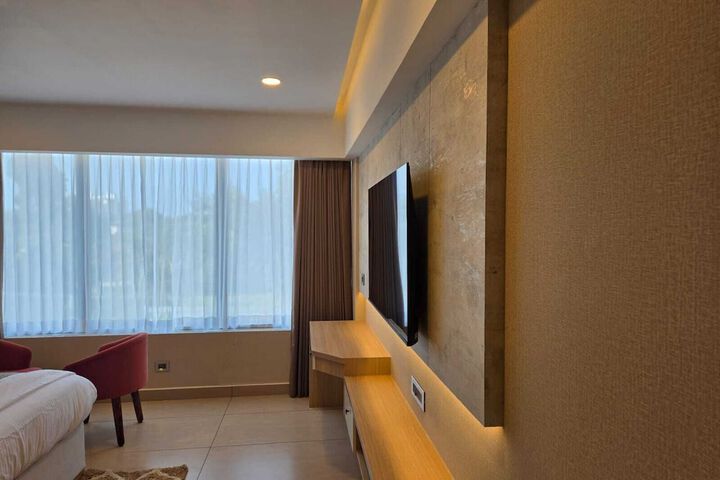 Room 15 of 87
