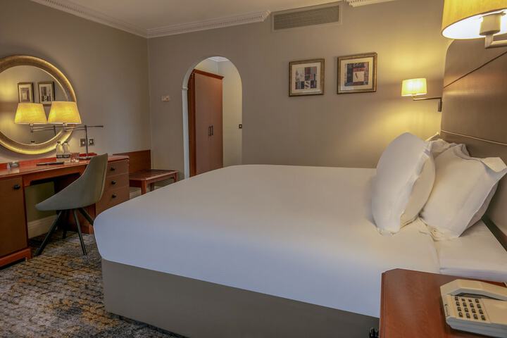 Room 5 of 60