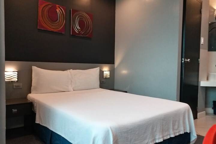 Room 37 of 91