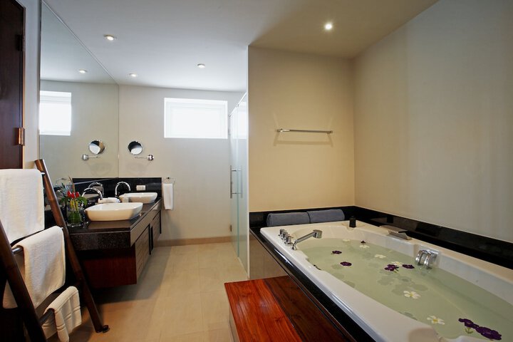 Room 44 of 50