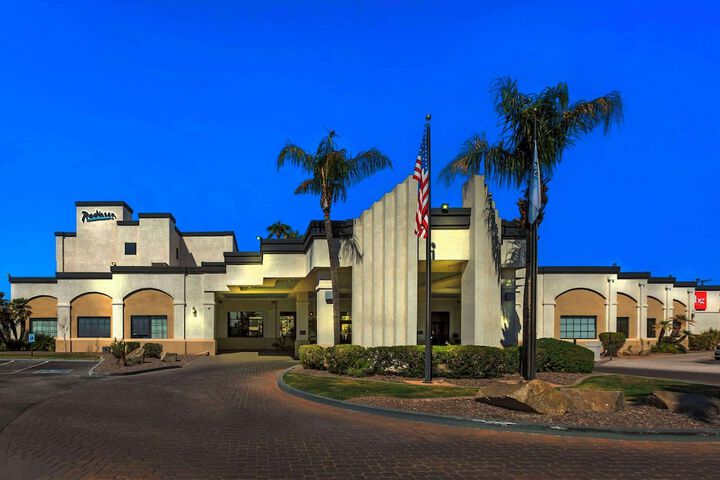 Hotel 56 of 58