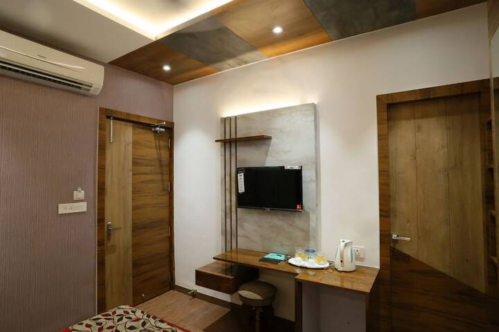 Room 15 of 85