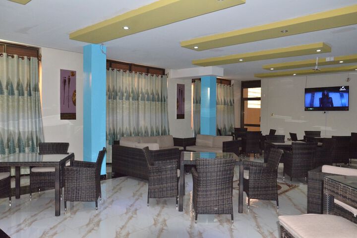 Breakfast/Coffee Service 28 of 46