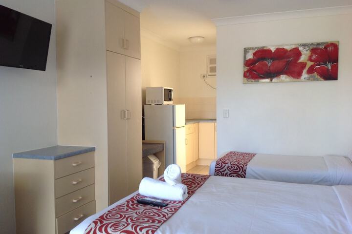 Room 6 of 53