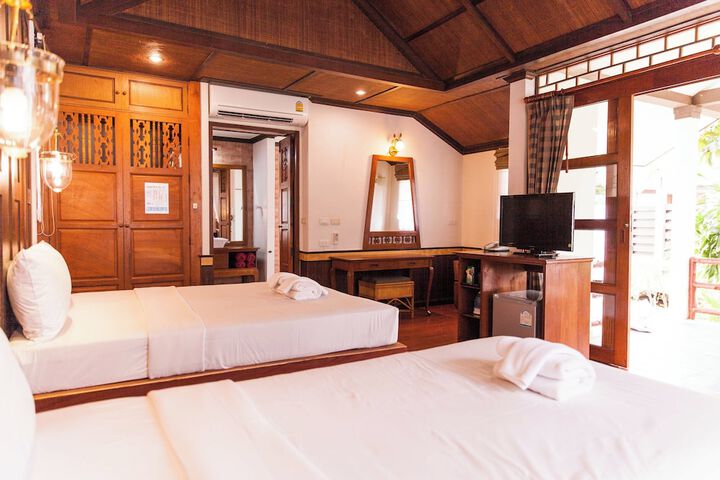 Room 28 of 71