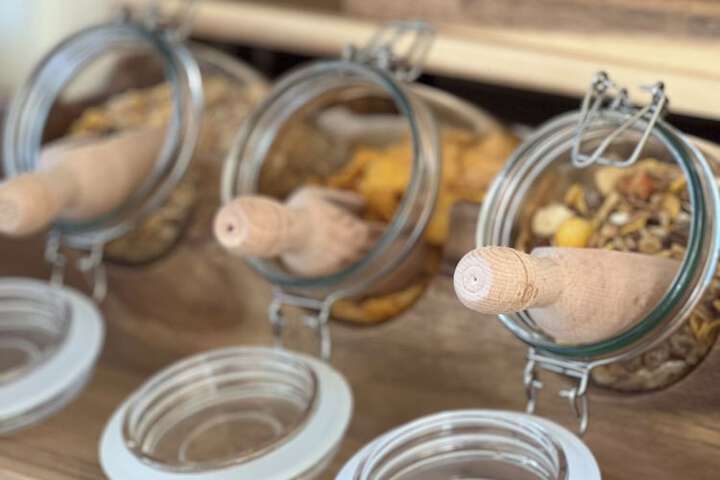Dining 55 of 79