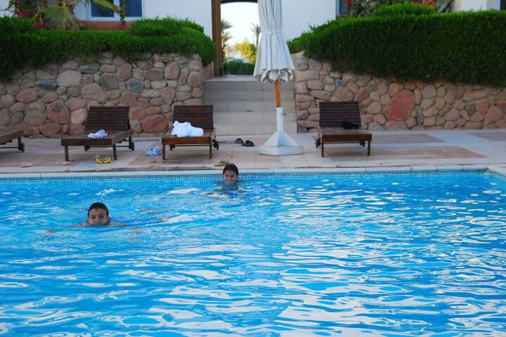 Hotel with Pool