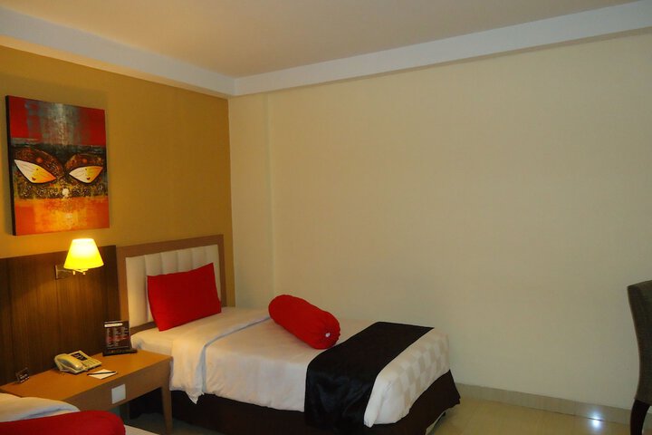 Room 18 of 42