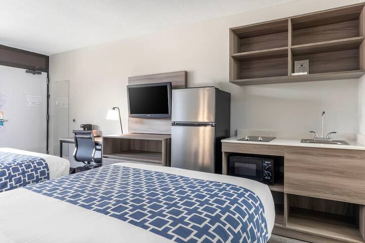 Room 10 of 29