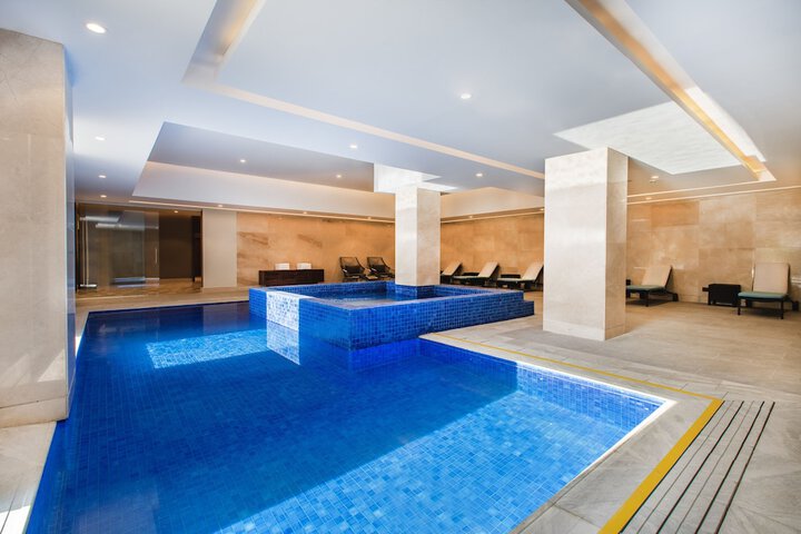 Pool 72 of 178
