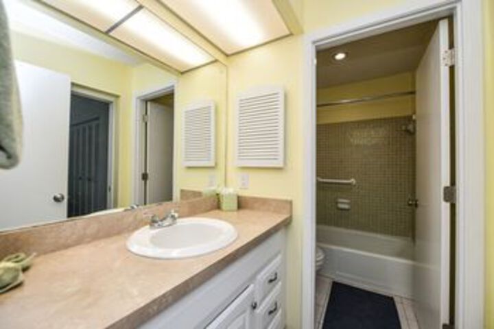 Room 2 of 11
