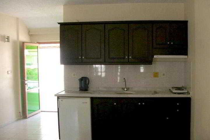 Room 5 of 6