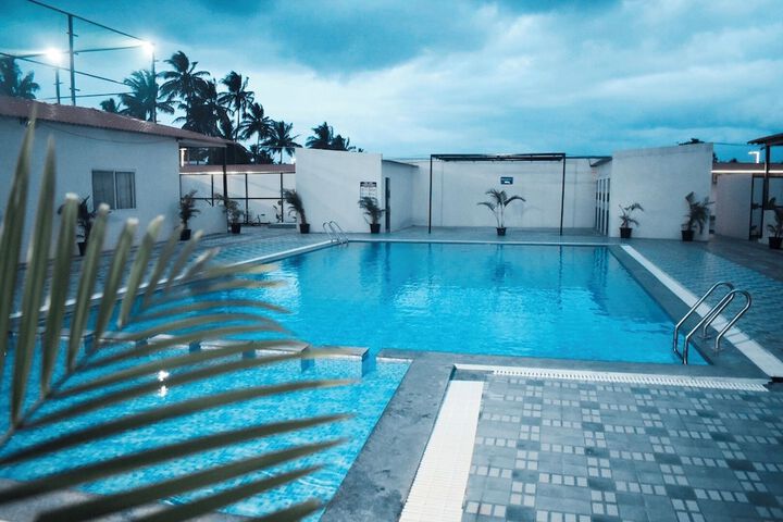 Pool 9 of 40