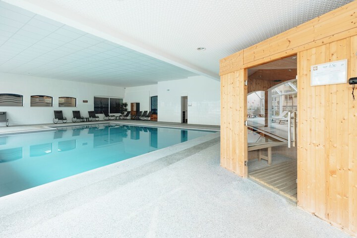 Pool 49 of 154