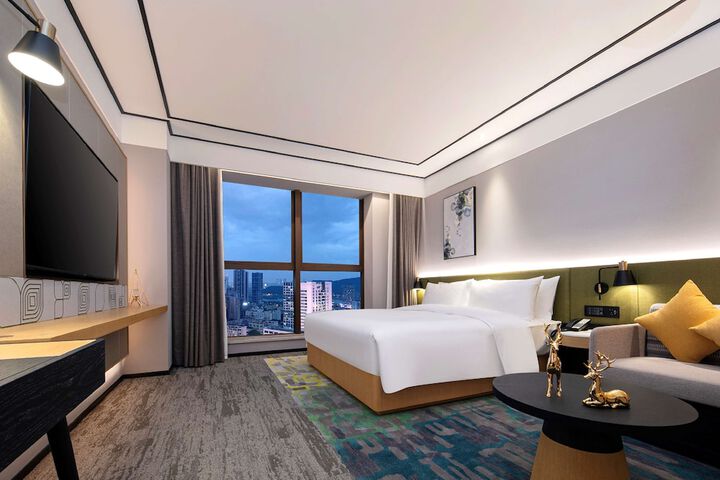 Room 16 of 46