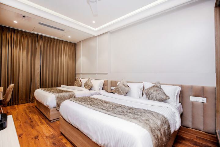 Room 6 of 40