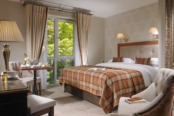 Room 4 of 39