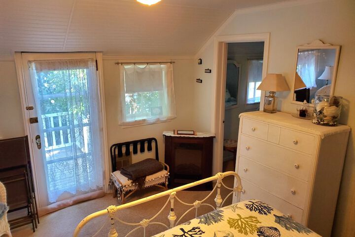 Room 7 of 40