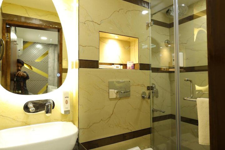 Room 19 of 27