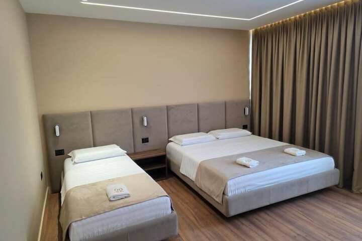 Room 35 of 104