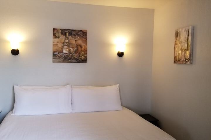 Room 5 of 43