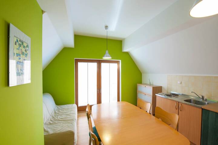 Room 75 of 140