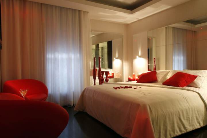 Room 17 of 74
