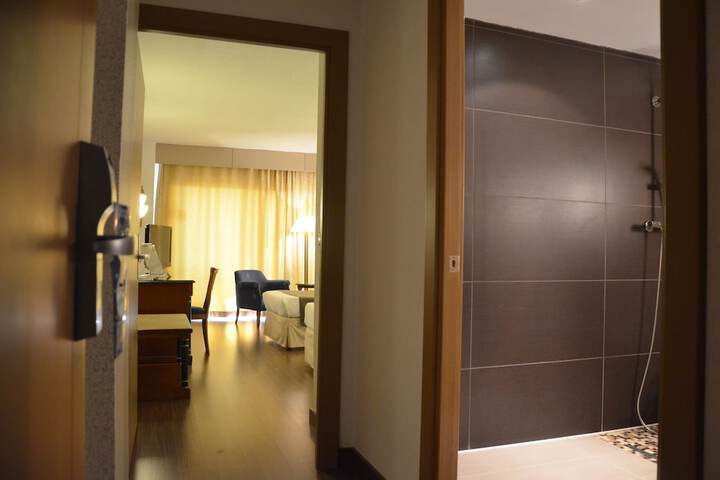 Room 22 of 72