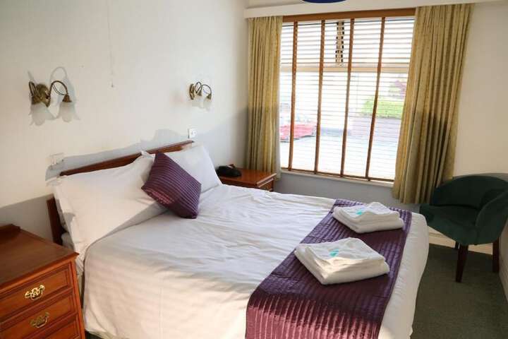 Room 8 of 31
