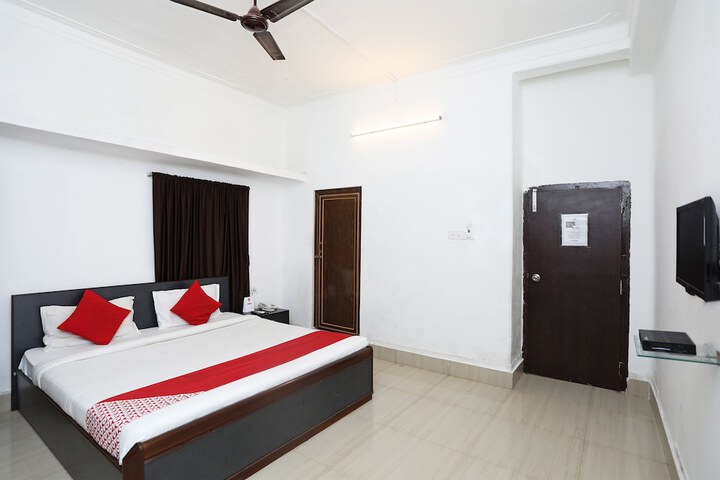 Room 17 of 29