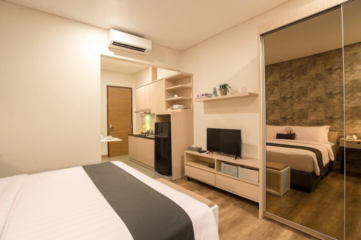 Room 6 of 21