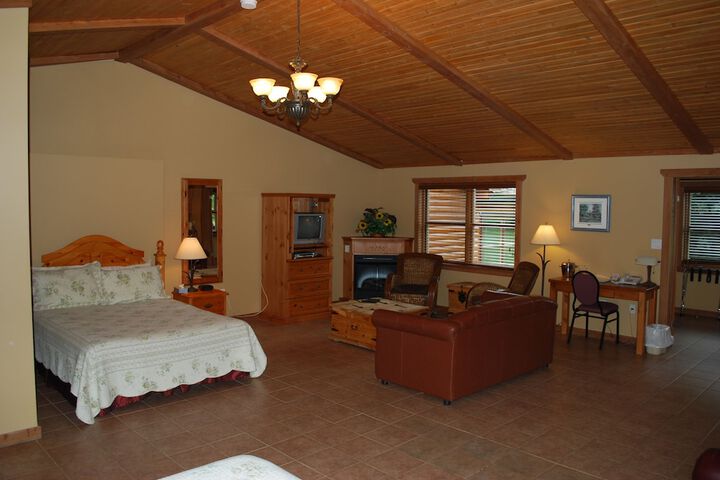 Room 3 of 69
