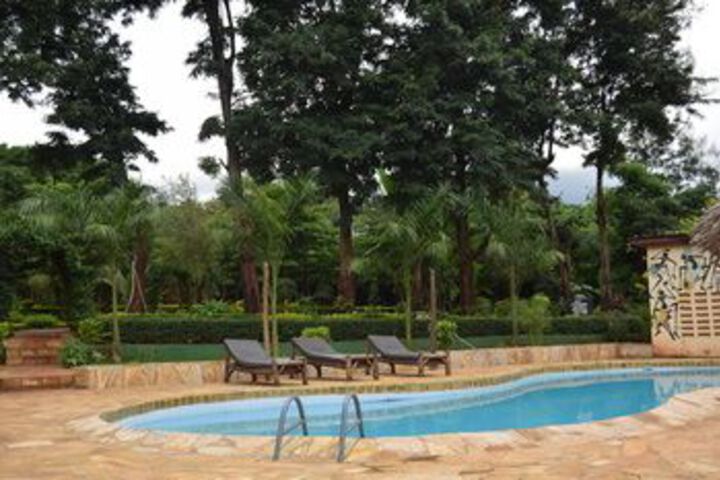 Pool 22 of 28