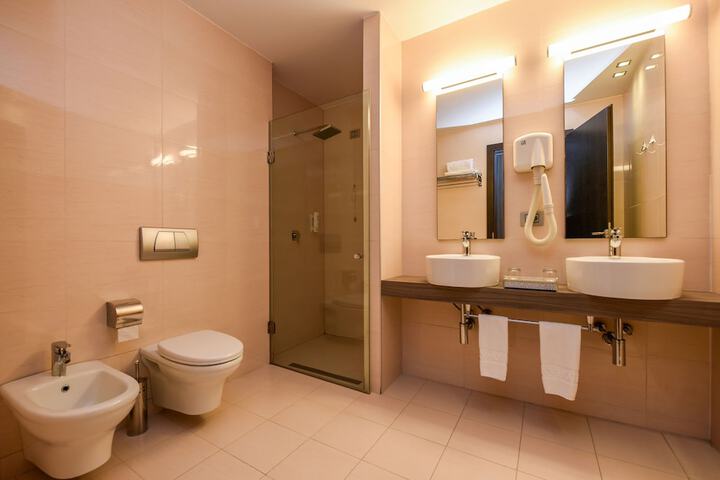 Room 30 of 55