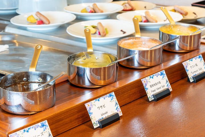 Breakfast/Coffee Service 238 of 299