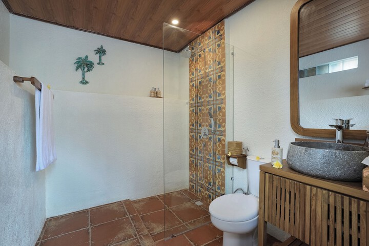 Room 15 of 35