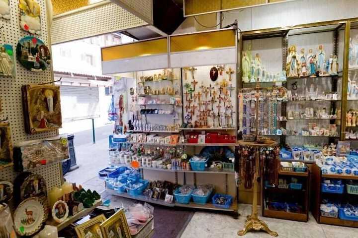 Gift Shop 30 of 45