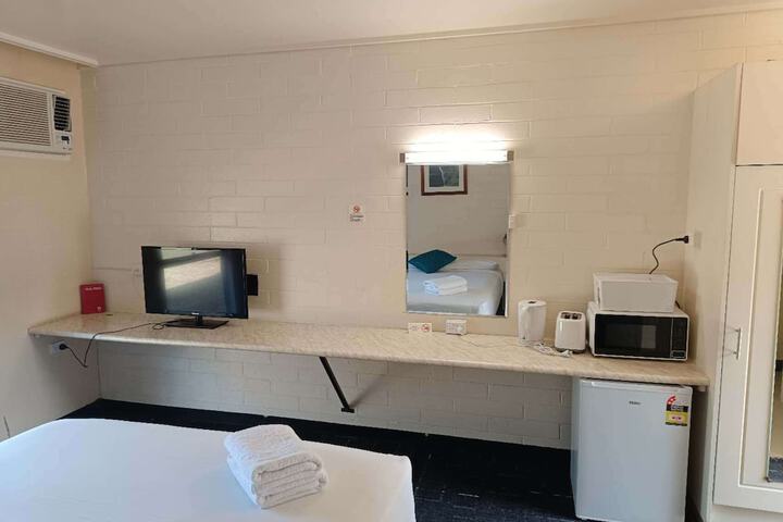 Room 6 of 7