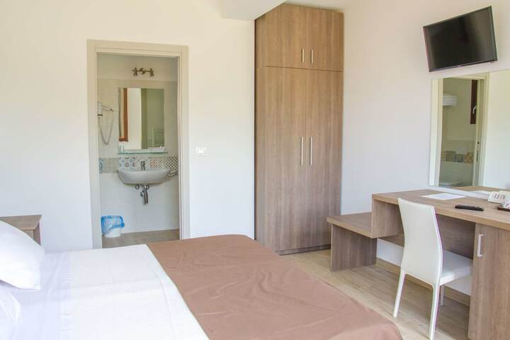 Room 14 of 55