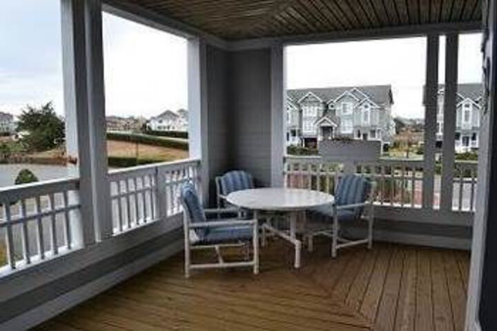 Terrace/Patio 2 of 10