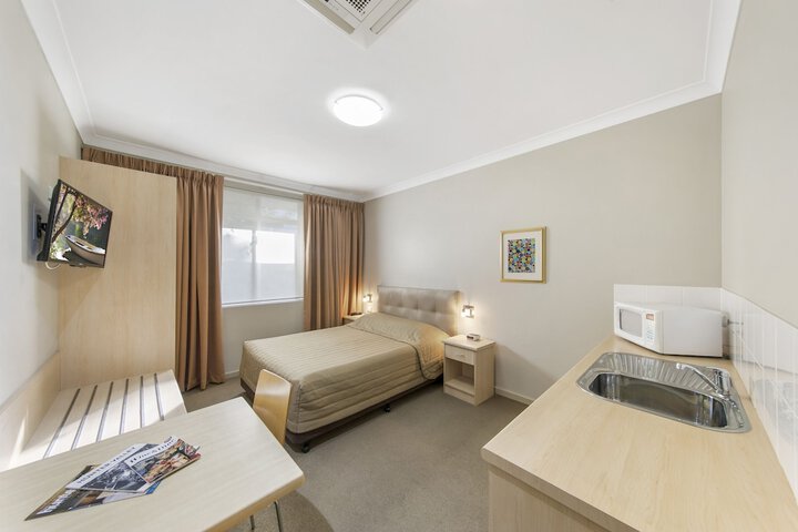 Room 14 of 43