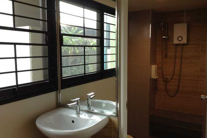 Room 28 of 62