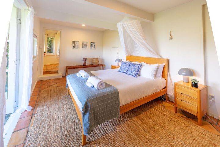 Room 4 of 30