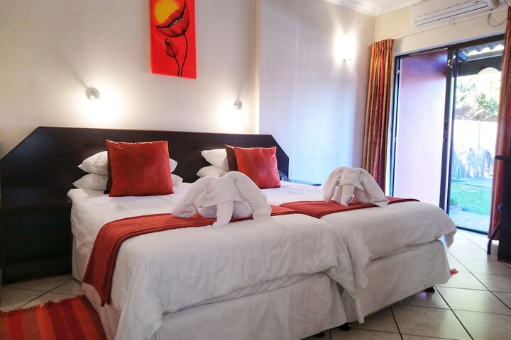 Room 28 of 87